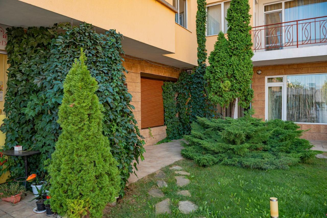 Sunny Day 1 - Menada Apartments Sunny Beach Exterior photo